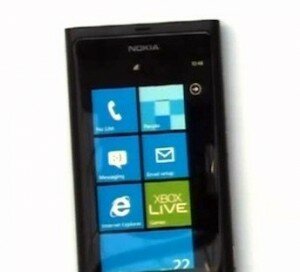 Nokia Sea Ray: Erstes Video vom Prototypen des ersten Nokia-Smartphones mit Windows Phone Mango aufgetaucht.